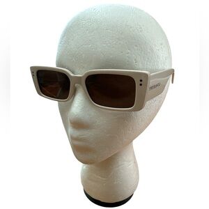 FRYE AND CO. Rectangular Women’s White Sunglasses One Size White Frames‎ Casual